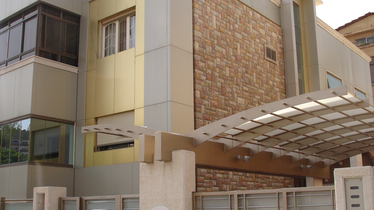 Interfaces to external decorations